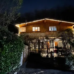 Al Cervo Tra I Laghi Couette-café